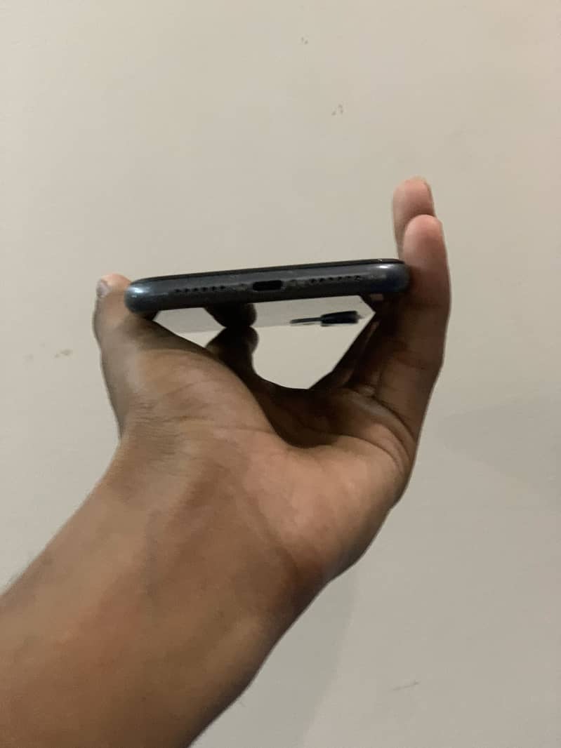 Iphone 11 4