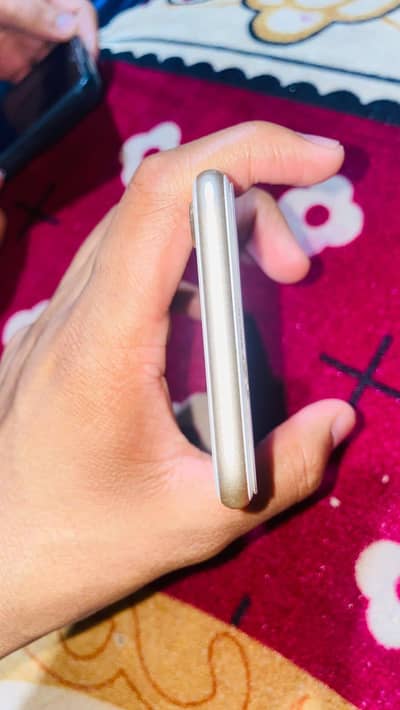 serious buyer contact only 32Gb bettery timing 79%