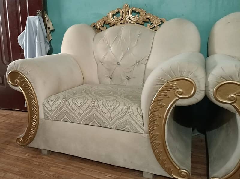 Elegant Sofa set 7 seater 2