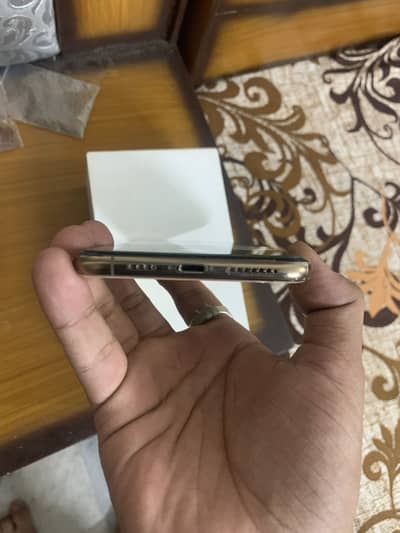 Iphone XS max PTA