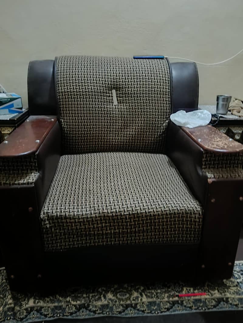 5 sitter sofa set used 0