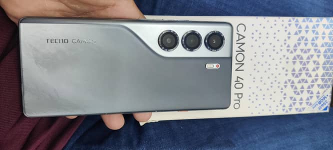 Tecno Camon 40 pro full box (03000242699)