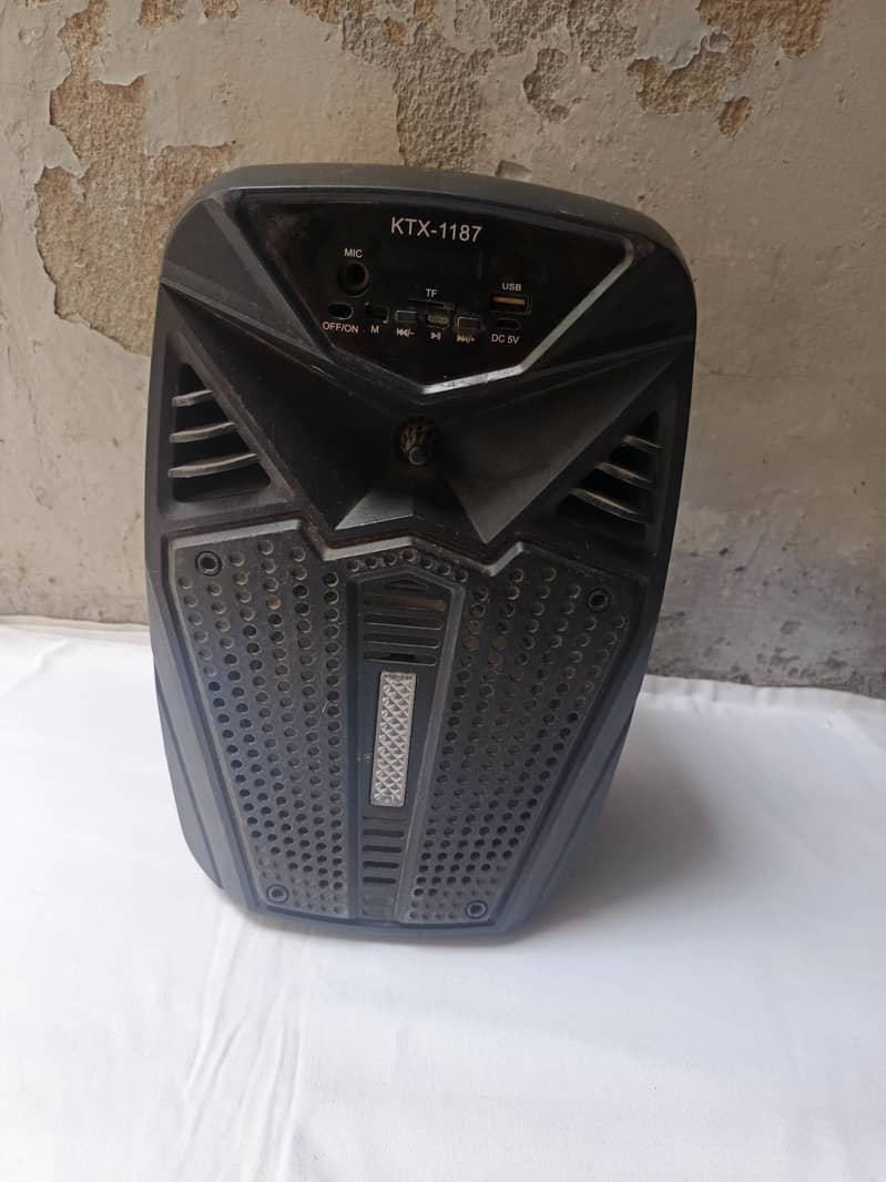 Bluetooth speaker 0