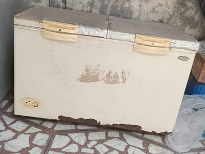 waves triplet double door deep freezer