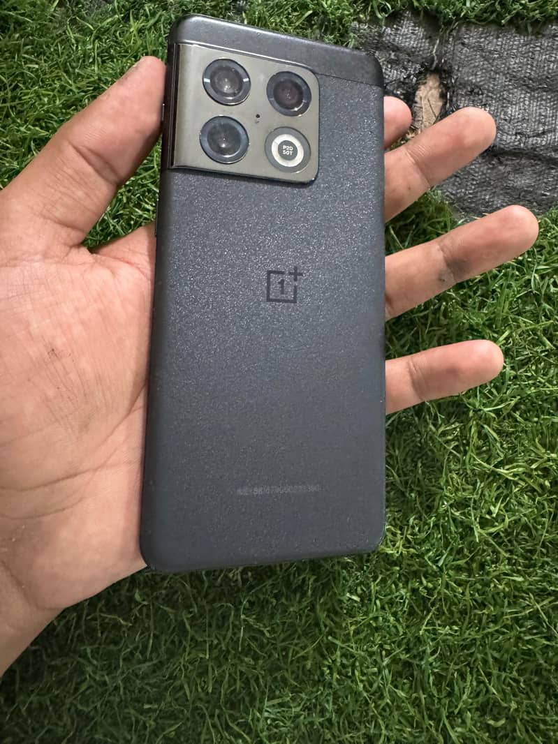 OnePlus 10 pro 1