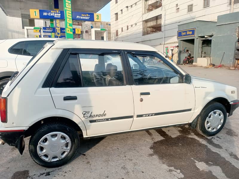 d-charade 6