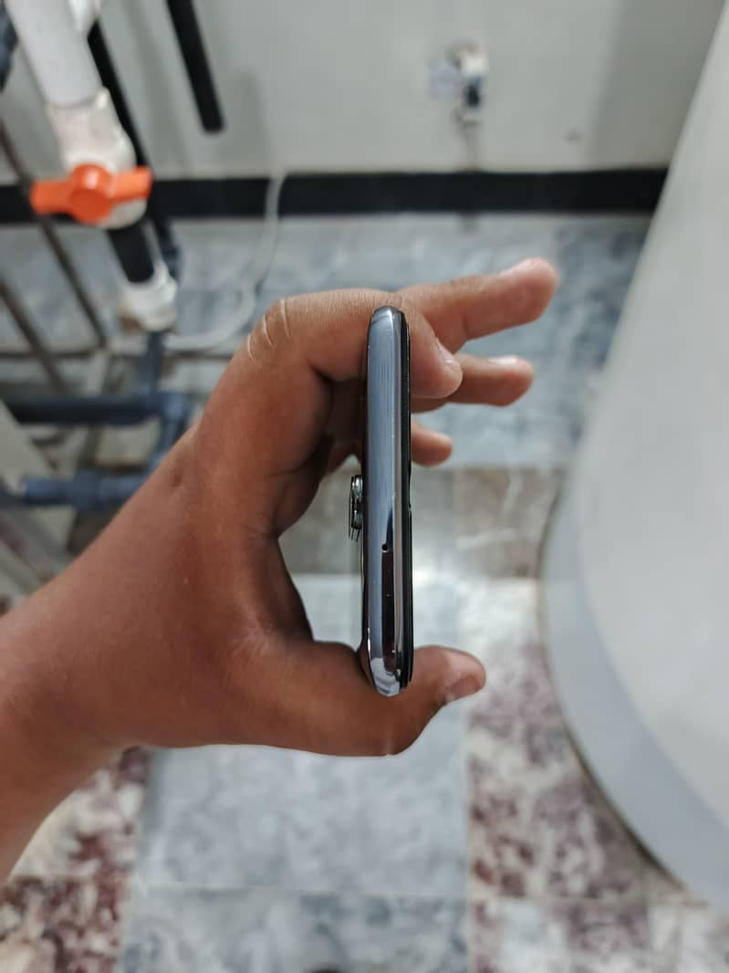 One plus 7 9/10 condition 4