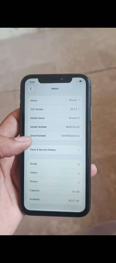 iphone 11 only set  back halki si broken ha