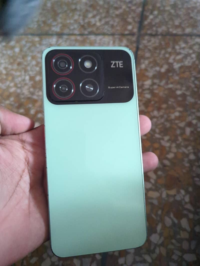 condition 10/10. box available 0