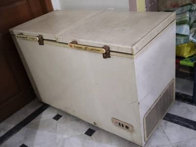 Dawlance double door deep freezer