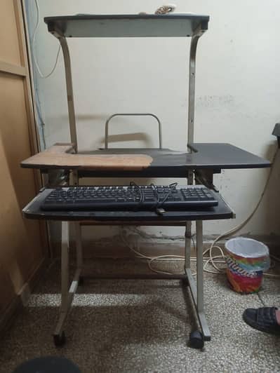 Computer Table