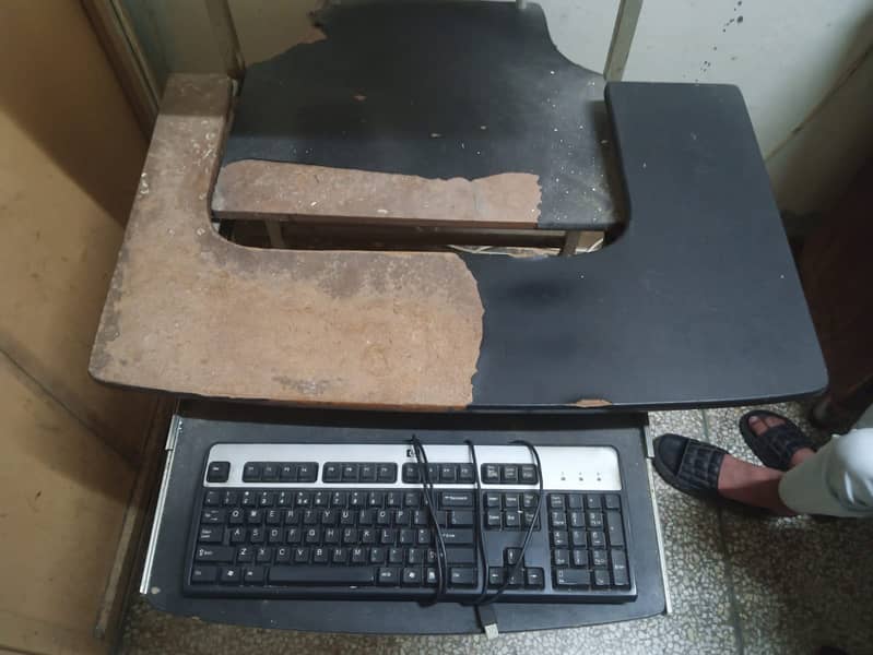 Computer Table 3