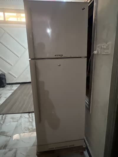 PEL refrigerator