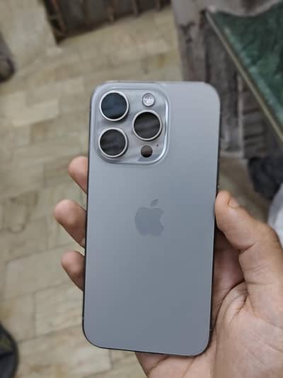 IPHONE 15 PRO JV