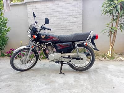 HONDA CG 125 2024 MODEL