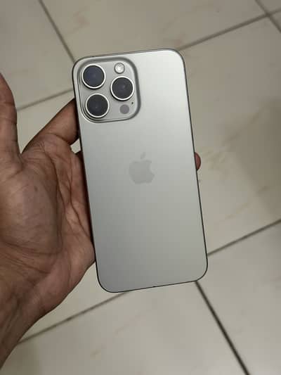 iPhone 15 Pro Max natural titanium 256gb JV