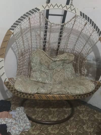 I'm selling my swingi comfortable used just 6 month urgent sale