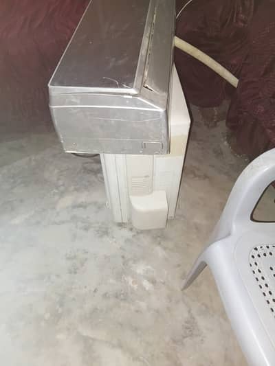 ac for sale note ya dc inverter  nhi ha simpl ha