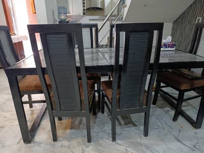 8chairs contact no 03006687455