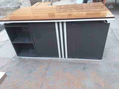 office tables