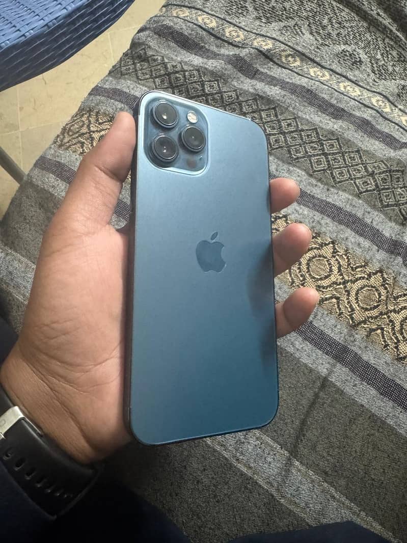 iPhone 12 pro max 1