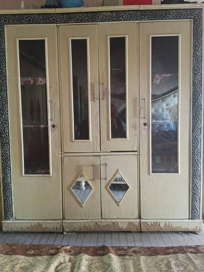 divider in 09/10 condition