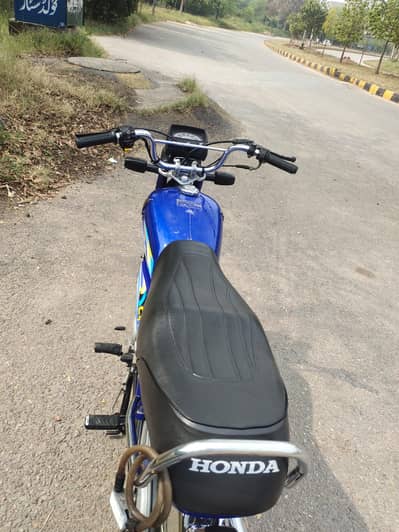 Honda CD 70 2023