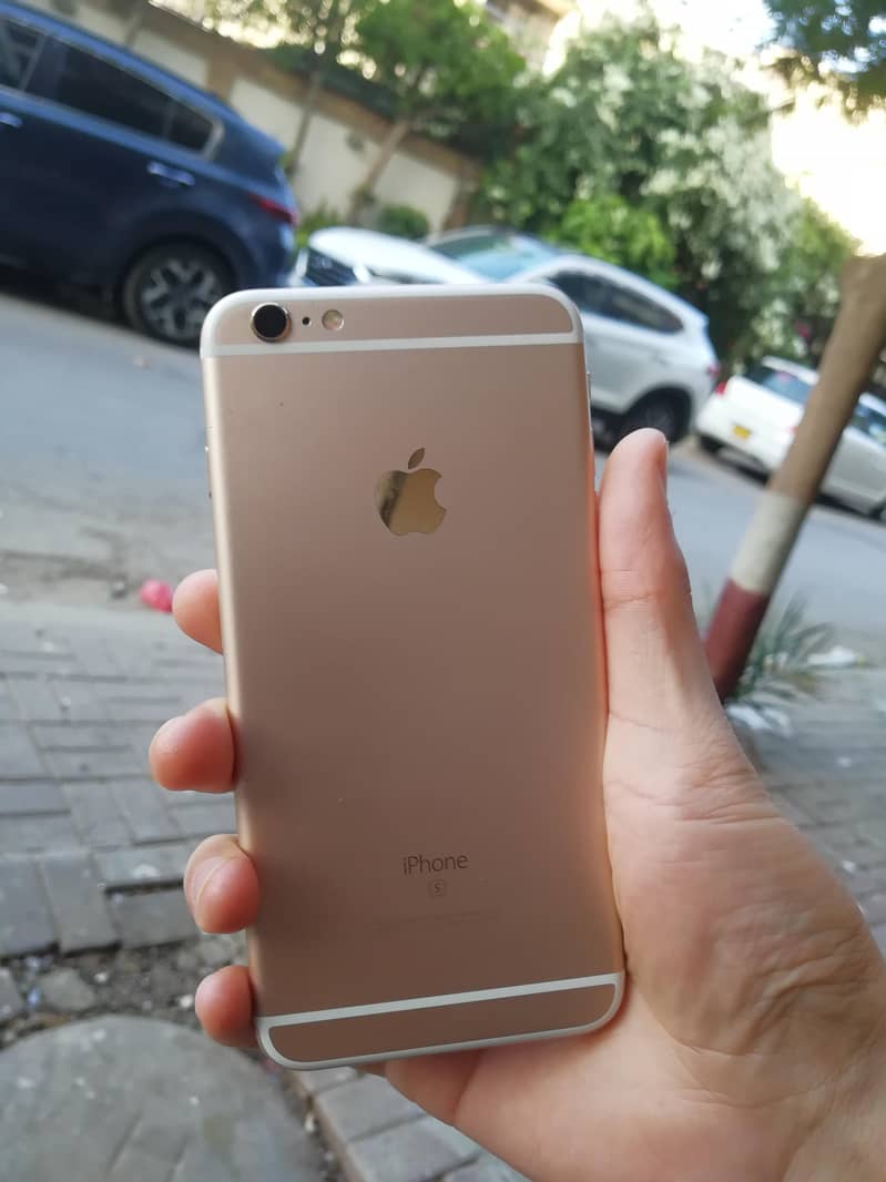 iPhone S6 Plus 3