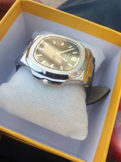 Universe Point Nautilus Ultra Slim Quartz Watch | Luxury Style Men’s
