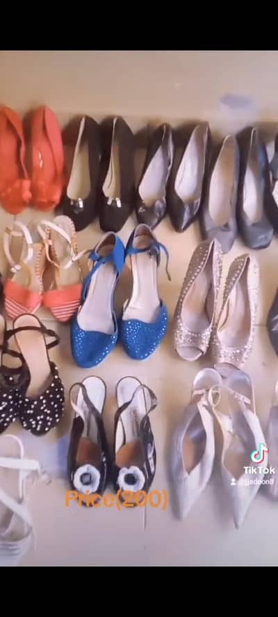 women sandals chapal