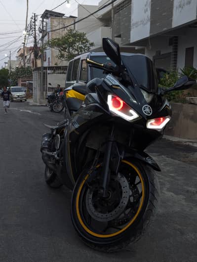 Yamaha R3 400cc