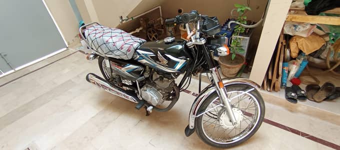 Honda 125 applied unregistered 2025 ka 7 month ki ha