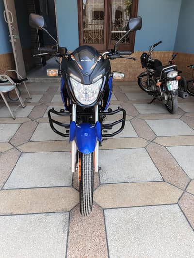 Honda cb 150f special edition