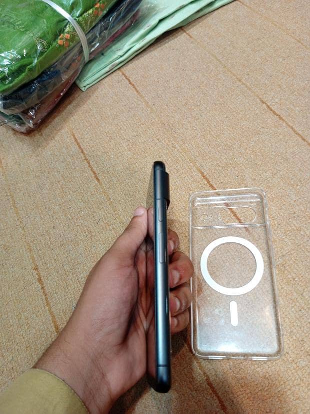 Google Pixel 8 1