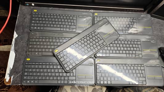 LOGITECH K400 Plus Wireless Touch Keyboard control your PC conected tv