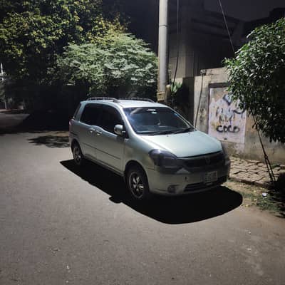 Toyota Raum