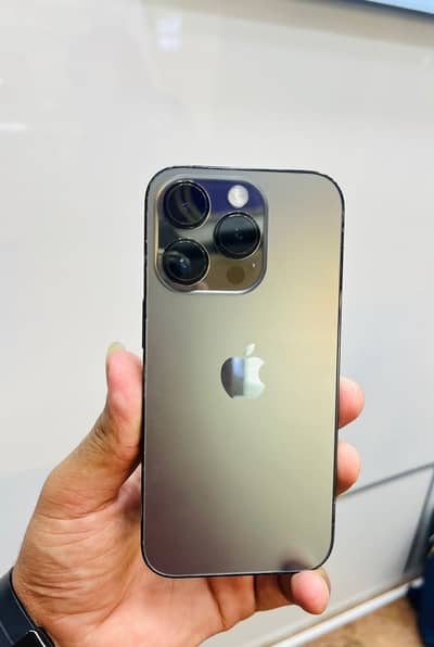14 pro factory unlock