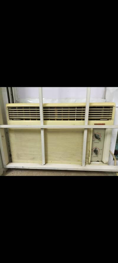 japanese 0.75 ton original ac . . chilled cooling