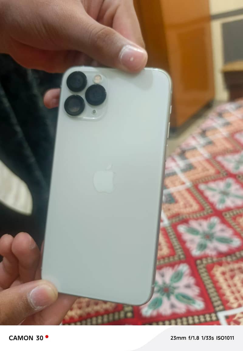 iphone 11 pro 1