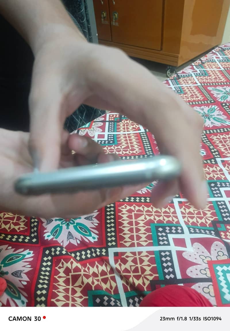 iphone 11 pro 3