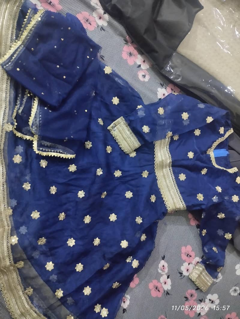 Frock 0