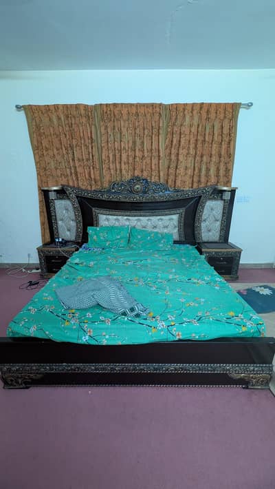 Bed , side tables and dressing almari