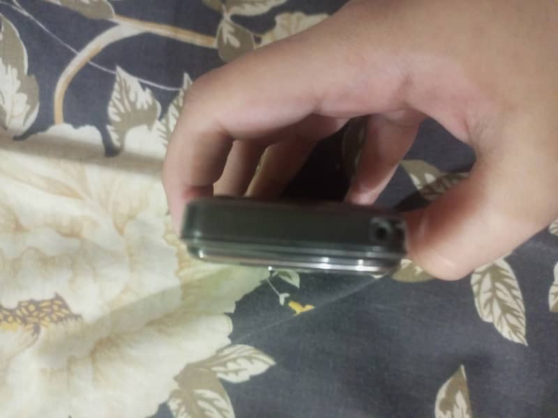 Nokia E66 3