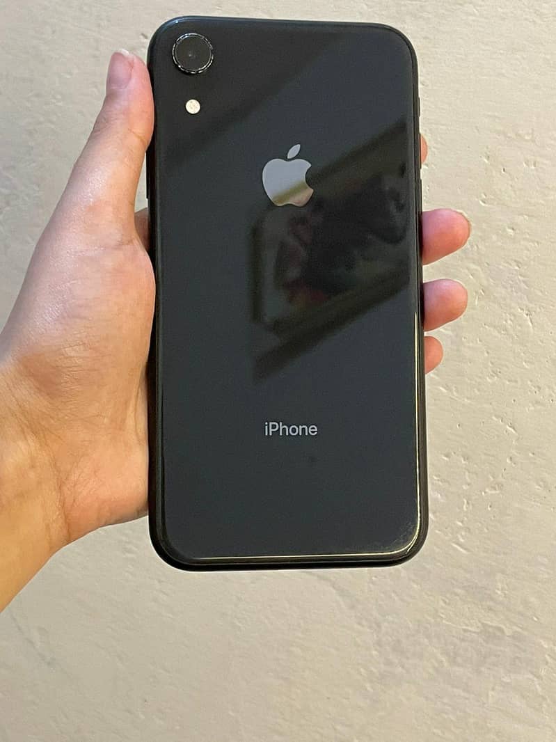 iPhone XR - Mobile Phones - 1114592607
