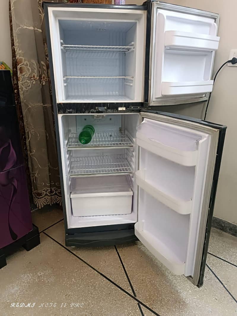 waves refrigerator 2