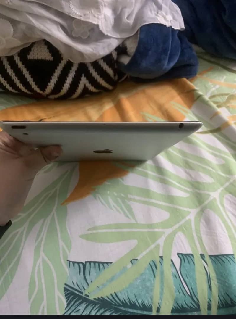 Apple iPad 2 4