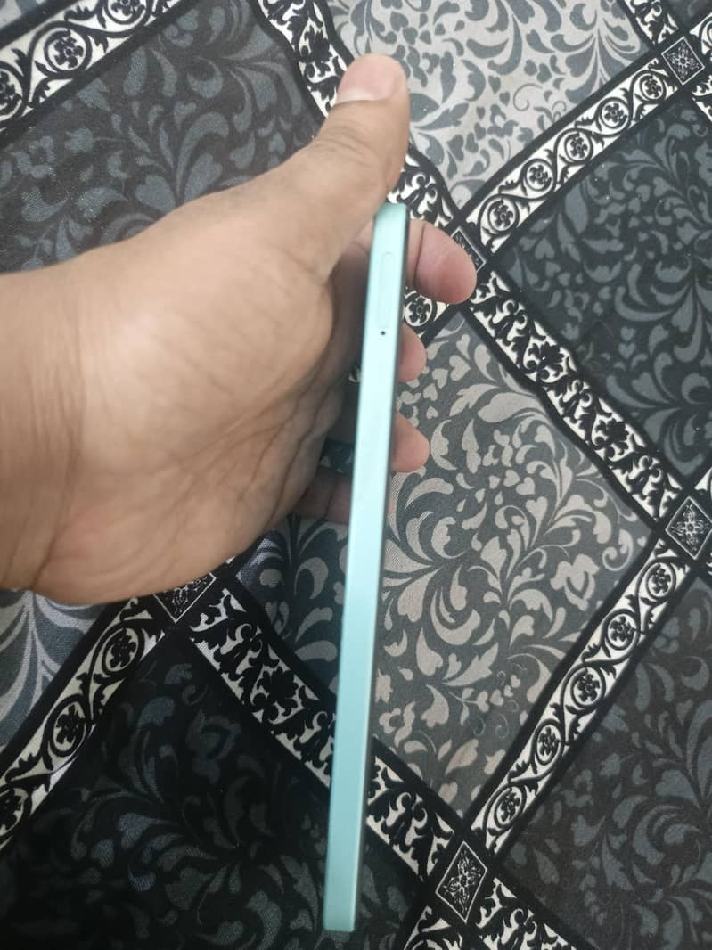 Realme Note 50 4