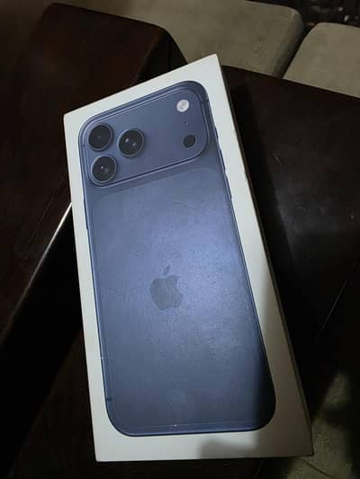 Iphone 17 pro max deep blue