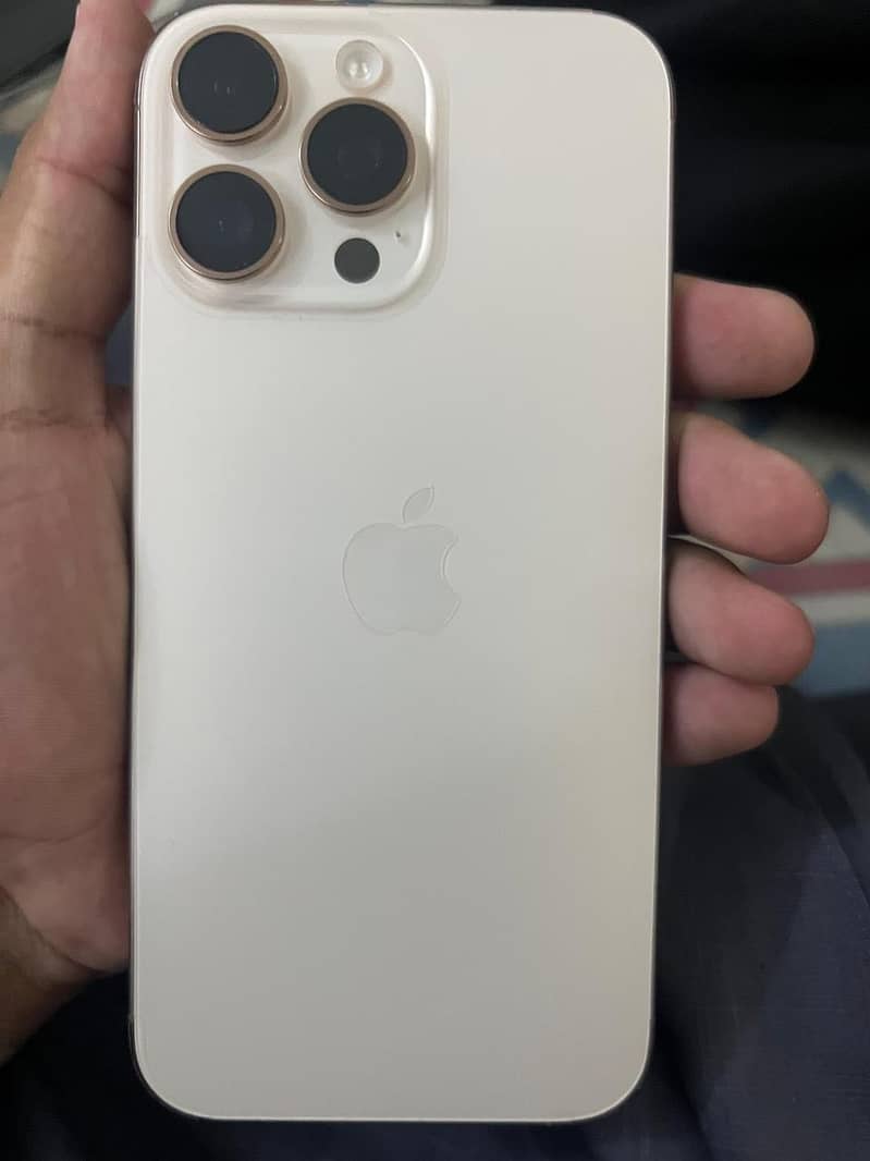 Iphone 16 pro max 7