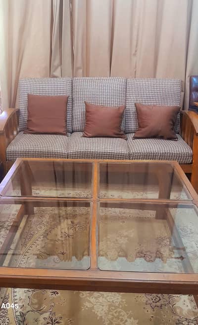 walnut / akhrot 5 seater with tables